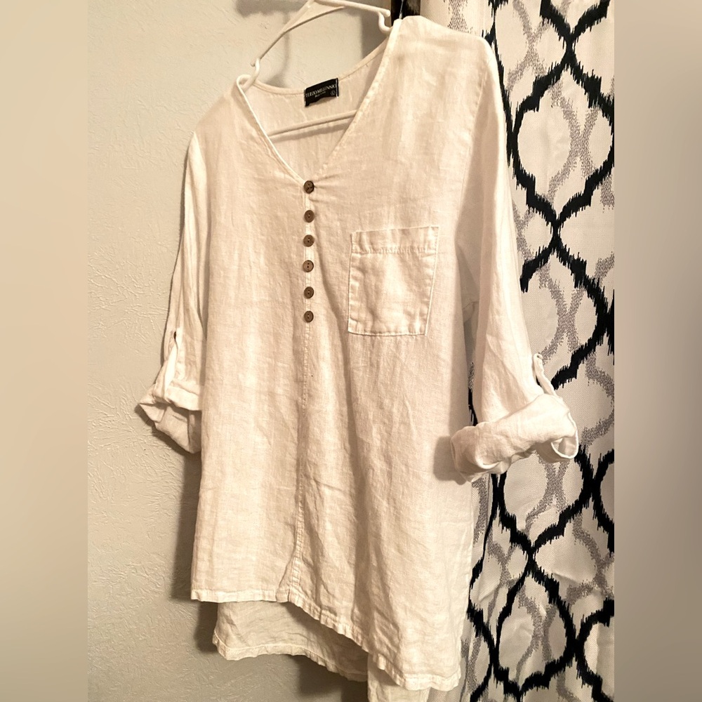 Terzo Millennio white linen blouse